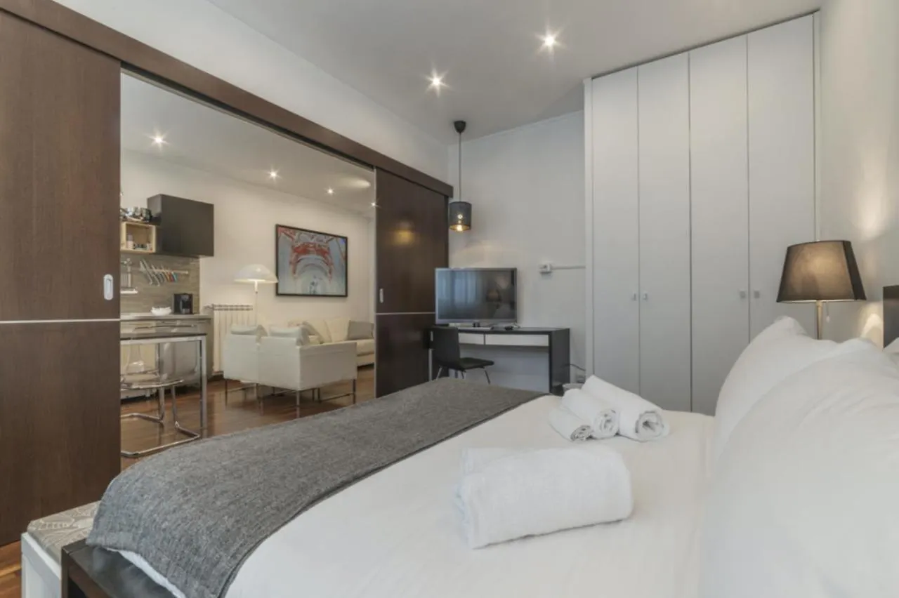 Ferienwohnung Via Luigi Rizzo 28, Interno 01 Rom